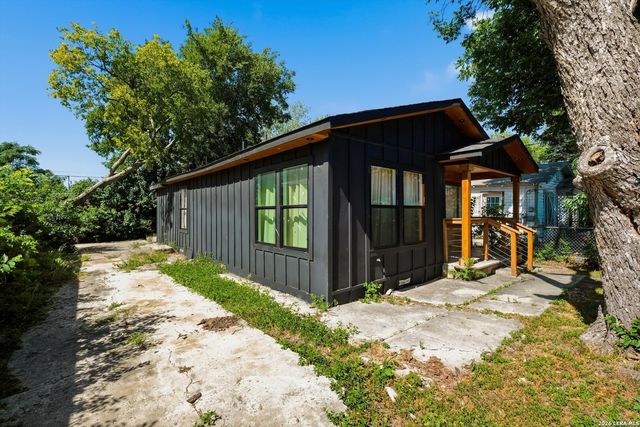 3014 EL PASO ST, San Antonio, TX 78207