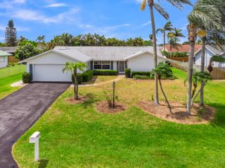 121 W Cypress Road, Greenacres, FL 33467