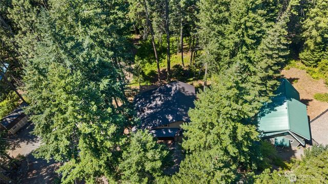 221 W Lakedale Drive, Ronald, WA 98940