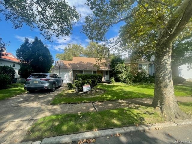 894 Lakeside Drive, Woodmere, NY 11598