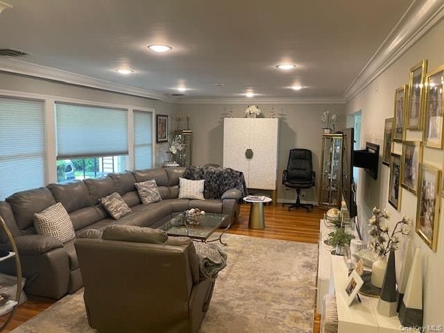 894 Lakeside Drive, Woodmere, NY 11598