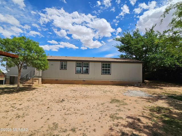 520 N Crooked Lane, Benson, AZ 85602