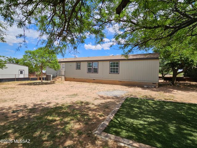 520 N Crooked Lane, Benson, AZ 85602