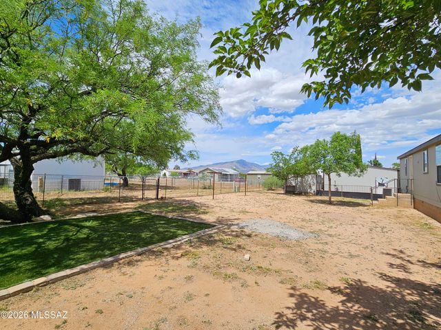 520 N Crooked Lane, Benson, AZ 85602