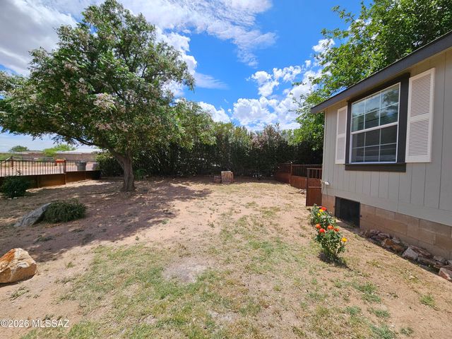 520 N Crooked Lane, Benson, AZ 85602