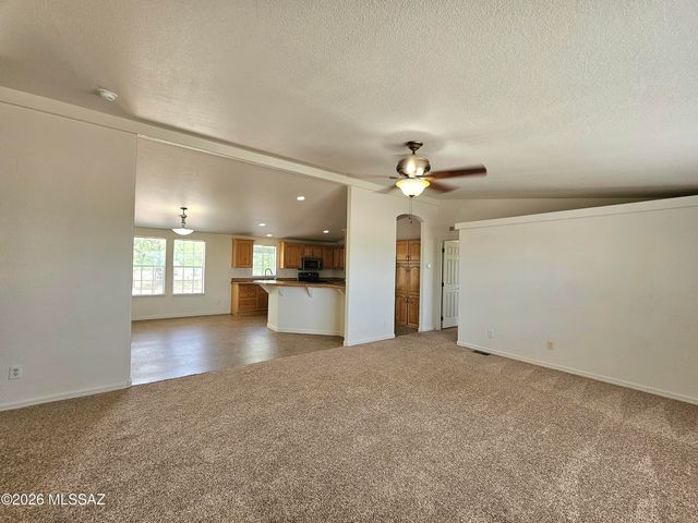 520 N Crooked Lane, Benson, AZ 85602