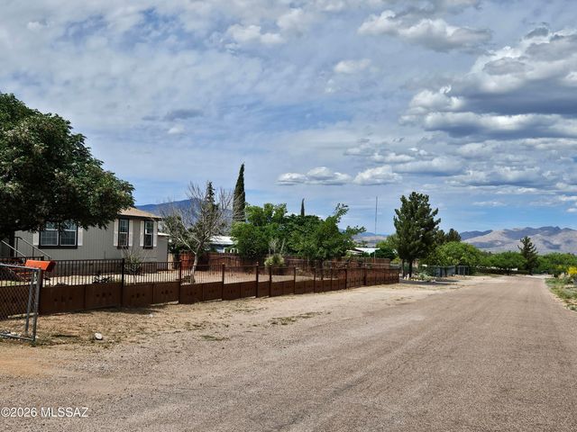 520 N Crooked Lane, Benson, AZ 85602