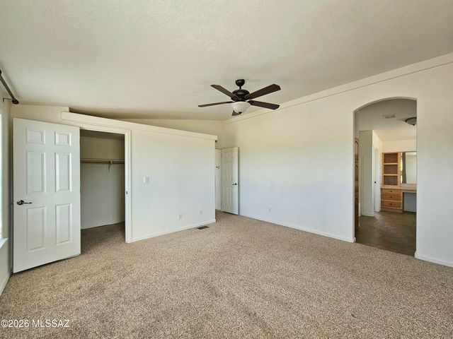 520 N Crooked Lane, Benson, AZ 85602