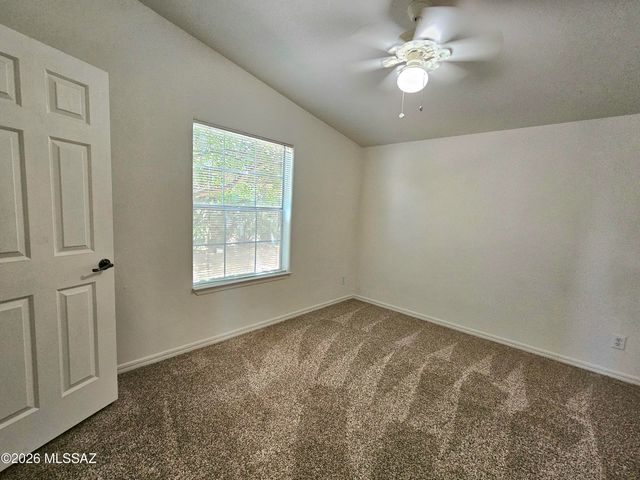 520 N Crooked Lane, Benson, AZ 85602