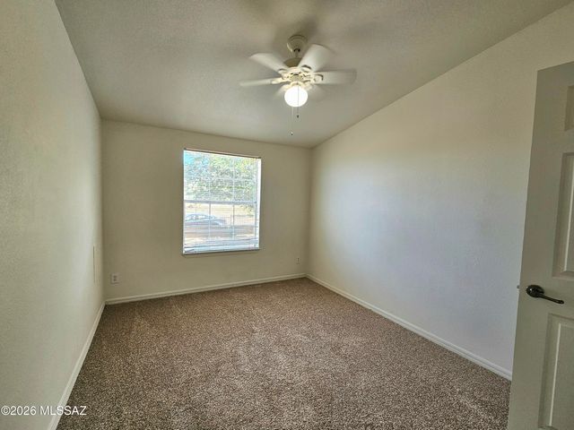 520 N Crooked Lane, Benson, AZ 85602