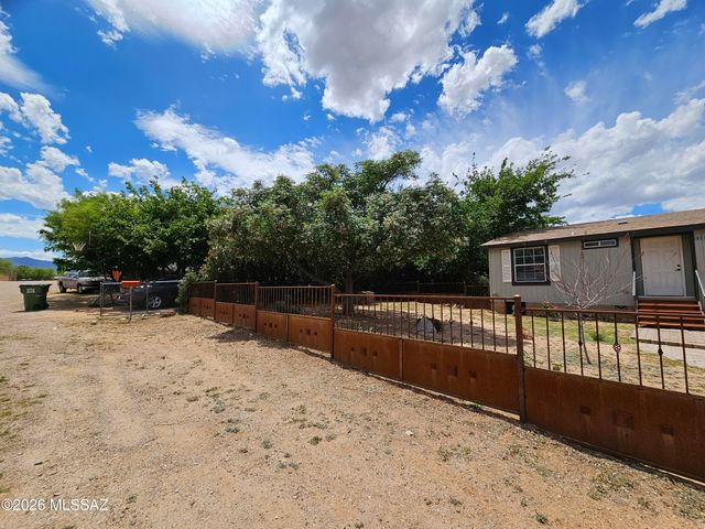 520 N Crooked Lane, Benson, AZ 85602