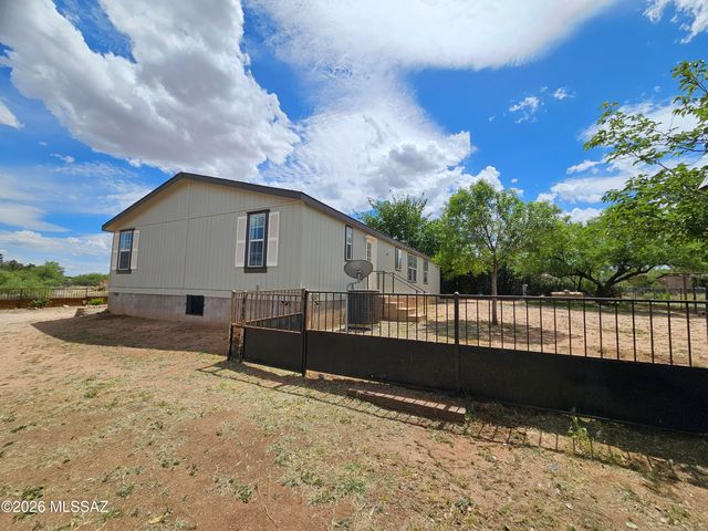 520 N Crooked Lane, Benson, AZ 85602