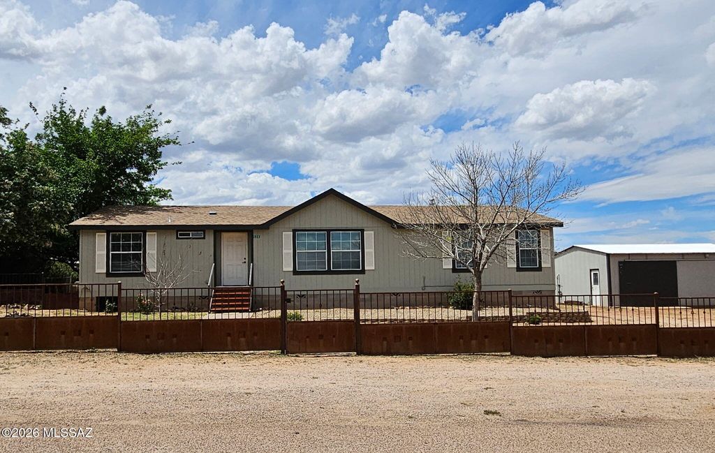 520 N Crooked Lane, Benson, AZ 85602