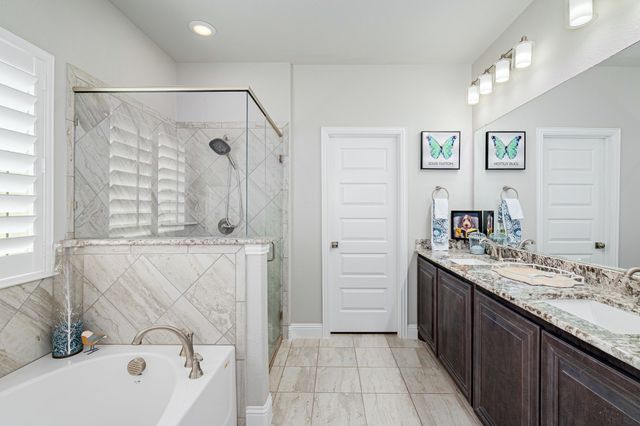 112 Walnut Drive, Van Alstyne, TX 75495