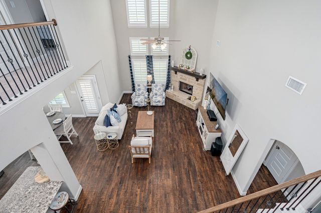 112 Walnut Drive, Van Alstyne, TX 75495