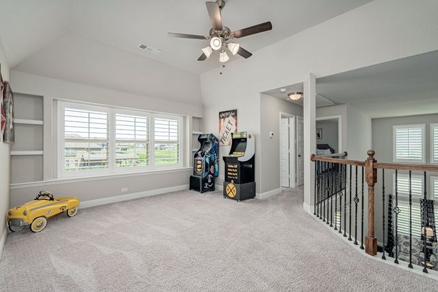 112 Walnut Drive, Van Alstyne, TX 75495