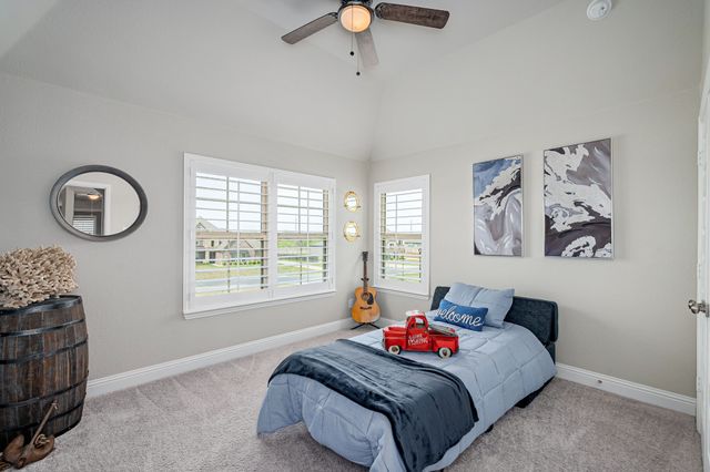 112 Walnut Drive, Van Alstyne, TX 75495