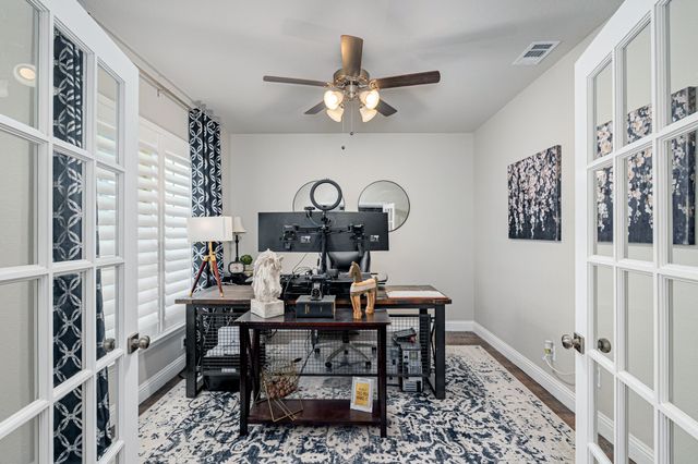 112 Walnut Drive, Van Alstyne, TX 75495