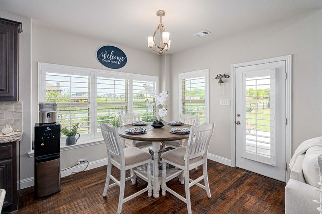 112 Walnut Drive, Van Alstyne, TX 75495