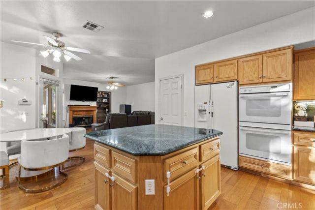 28811 Park Woodland Place, Saugus, CA 91390