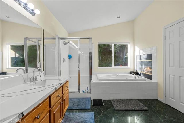 28811 Park Woodland Place, Saugus, CA 91390