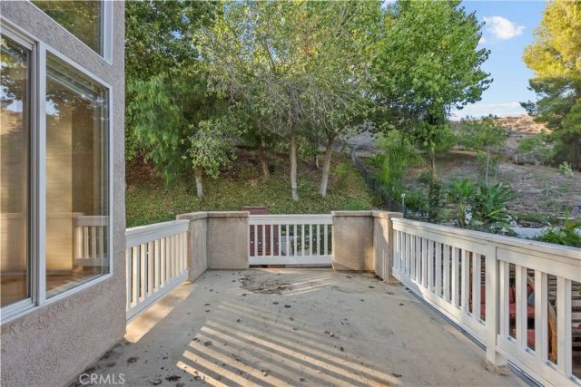 28811 Park Woodland Place, Saugus, CA 91390