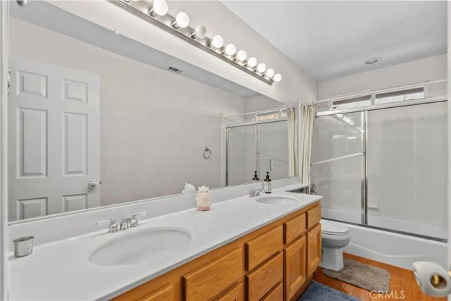 28811 Park Woodland Place, Saugus, CA 91390