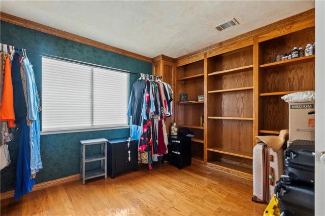 28811 Park Woodland Place, Saugus, CA 91390