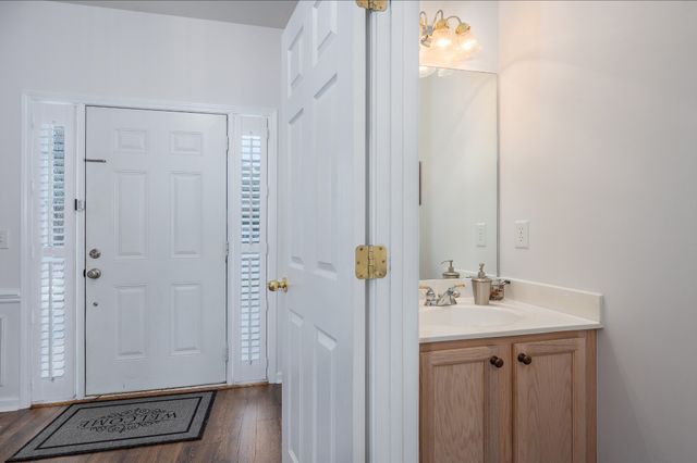1713 Kendall Cove Ln, Mount Juliet, TN 37122