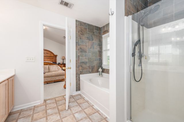 1713 Kendall Cove Ln, Mount Juliet, TN 37122