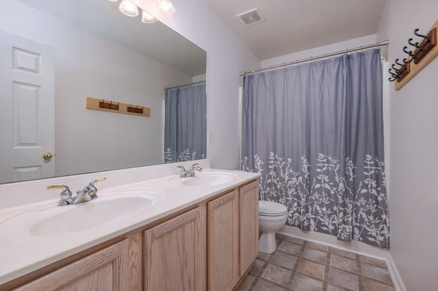 1713 Kendall Cove Ln, Mount Juliet, TN 37122