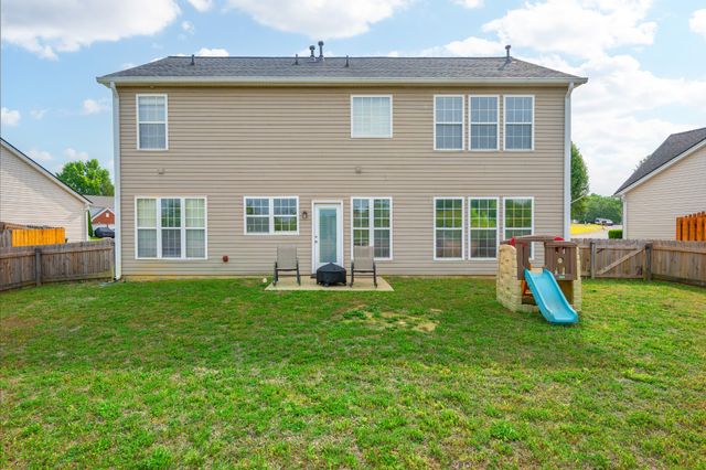 1713 Kendall Cove Ln, Mount Juliet, TN 37122