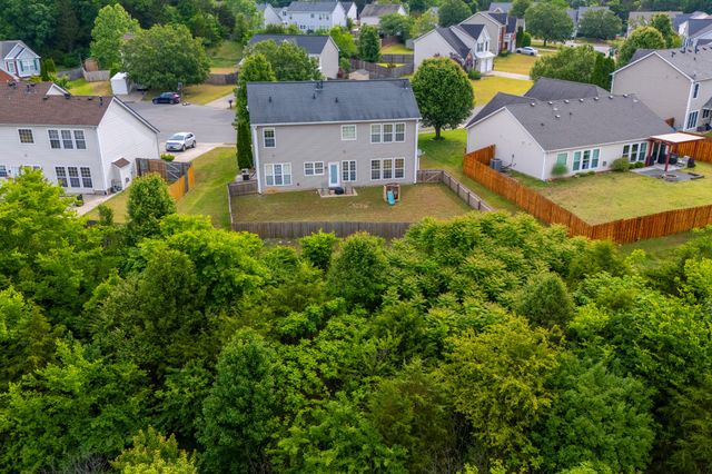 1713 Kendall Cove Ln, Mount Juliet, TN 37122
