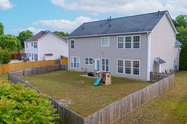 1713 Kendall Cove Ln, Mount Juliet, TN 37122