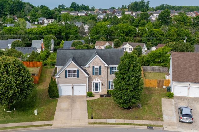 1713 Kendall Cove Ln, Mount Juliet, TN 37122