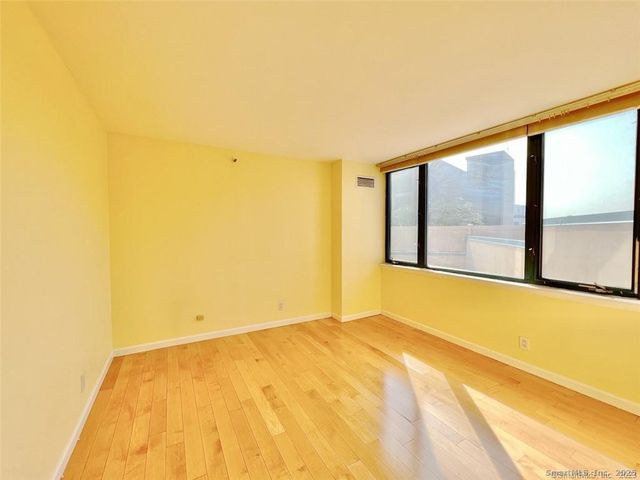 25 Forest Street APT 3L, Stamford, CT 06901