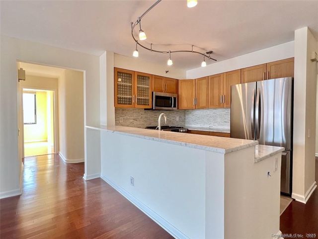 25 Forest Street APT 3L, Stamford, CT 06901