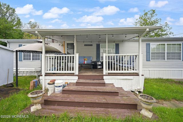 26 Village Road, Morganville, NJ 07751