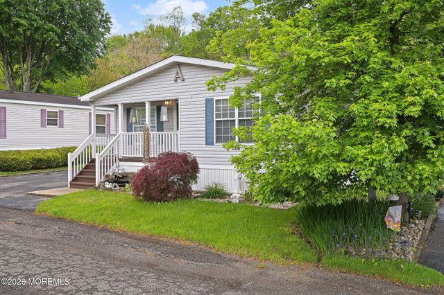 26 Village Road, Morganville, NJ 07751