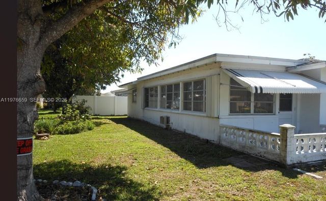 4955 NW 55th Street, Tamarac, FL 33319