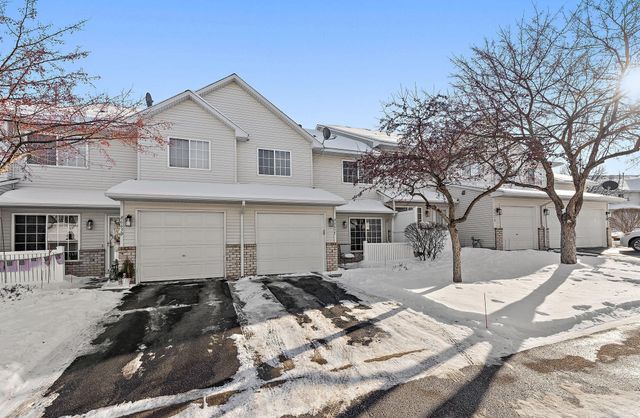 8663 Quarry Ridge Lane C, Woodbury, MN 55125