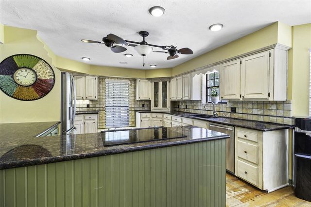 526 Pebble Creek, Livingston, TX 77351