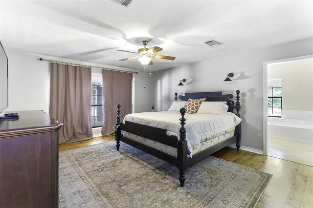 526 Pebble Creek, Livingston, TX 77351