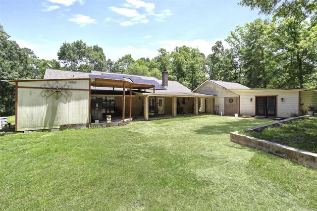 526 Pebble Creek, Livingston, TX 77351