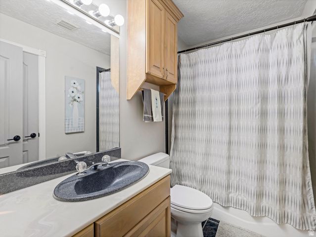 1137 W 2500 S, Syracuse, UT 84075