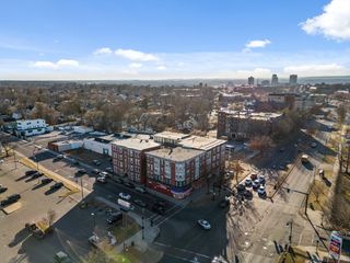 687 State A, Springfield, MA 01109