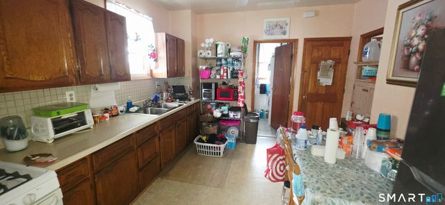 64-66 Hill Street, Bridgeport, CT 06606