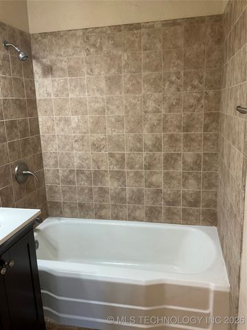 220 E 45th Place S, Tulsa, OK 74105