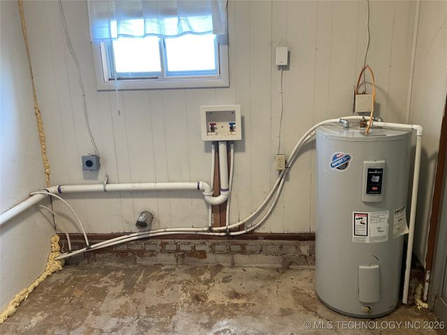 220 E 45th Place S, Tulsa, OK 74105