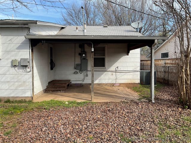 220 E 45th Place S, Tulsa, OK 74105